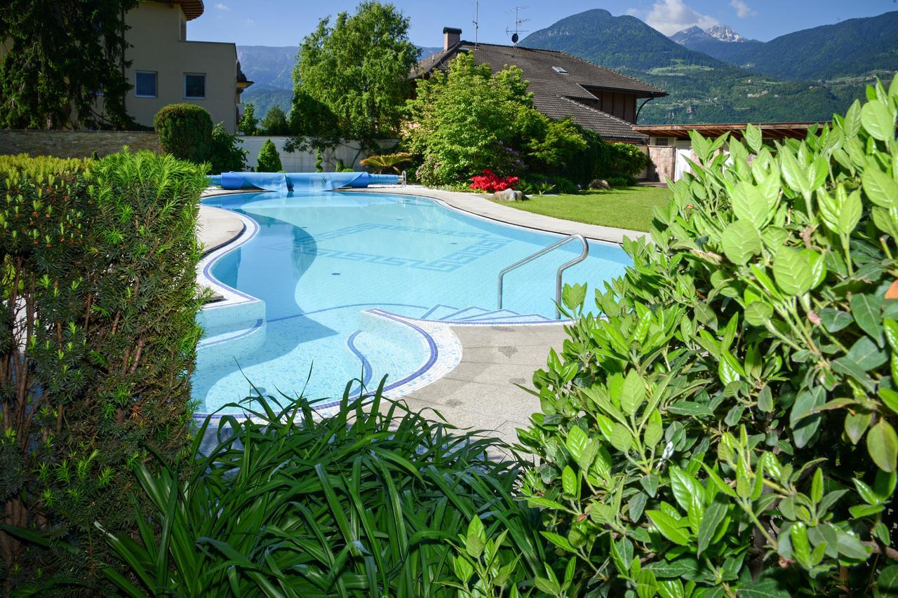 Garni Guenther Bed & Breakfast Postal / Burgstall
